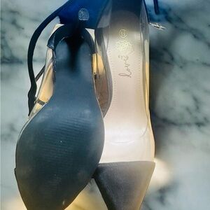 Elegant Black Women's Shoes